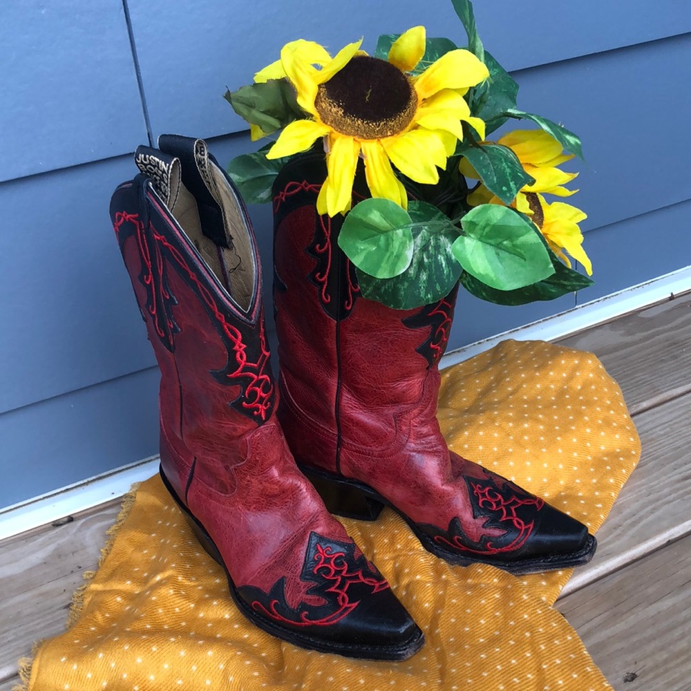 Justin Cowboy Boots